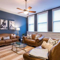 Downtown Sophistication/ Two Bedroom / Two Bath