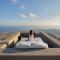 Santorini Sky, The Lodge