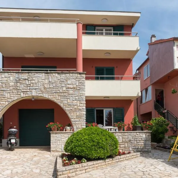 Apartmani Nada, hotel v destinácii Brodarica