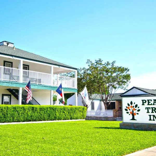 Peach Tree Inn & Suites, hotell i Fredericksburg