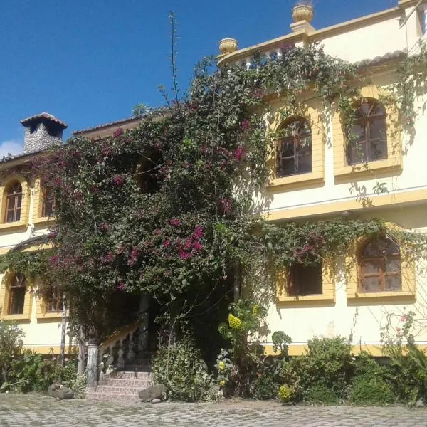 Hostal Curiñan, hotel u gradu 'Atuntaqui'