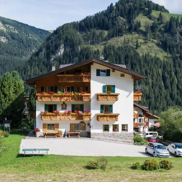 Villa Insam, hotel v destinácii Selva di Val Gardena