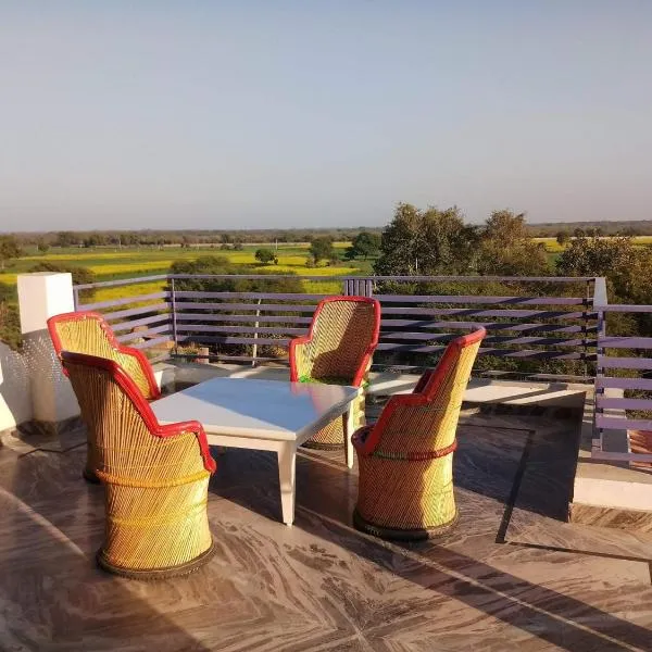 IbisHouse Farm Stay, hotel a Bharatpur