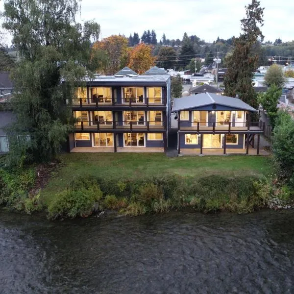 Viesnīca Chateau Riverside pilsētā Kempbelrivera