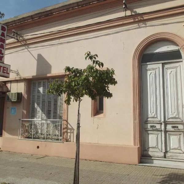 Hotel Danaly, Hotel in Termas de Salto Grande