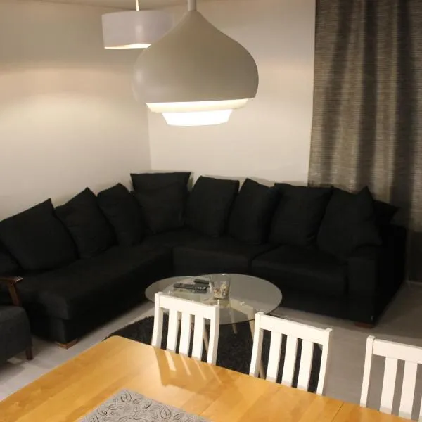 Majoituspalvelu Nurmi Apartment Oksapolku 2 A Deluxe Huoneisto 60m3, hotel em Raahe