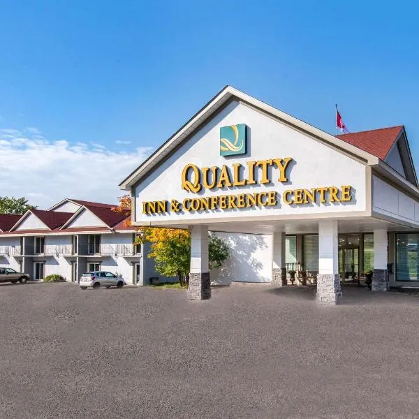 Quality Inn & Conference Centre, hotel di Lagoon City