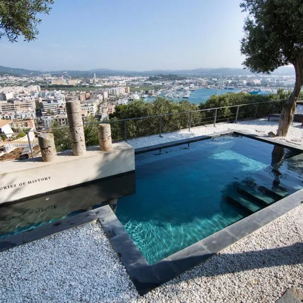 Hotel La Torre del Canonigo - Small Luxury Hotels, hotelli kohteessa Ibiza Town