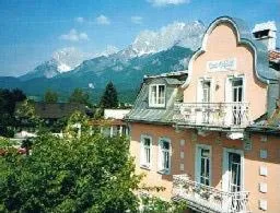 Apartment Grattschlössl, hotell sihtkohas Sankt Johann in Tirol