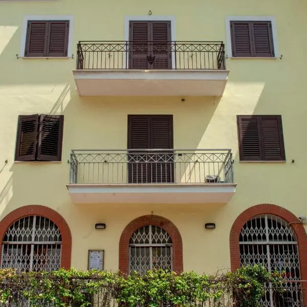 Bed & Breakfast Le Piazze, hotel em Cisterna di Latina