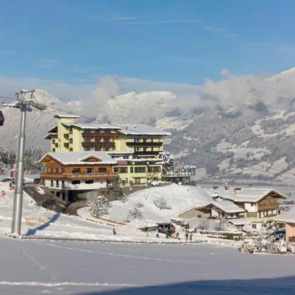 Hotel Waldfriede - Der Logenplatz im Zillertal, hotelli kohteessa Fügen