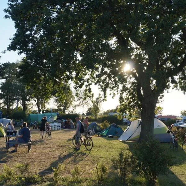 Hasle Camping (Empty Lots), hotel en Gudhjem