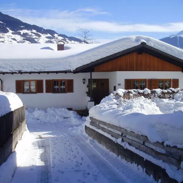 Montafon Alpen Chalet, hotel em Schruns