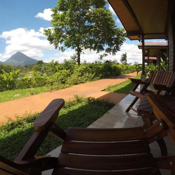 Cabañas Sueños del Arenal, отель в Фортуне