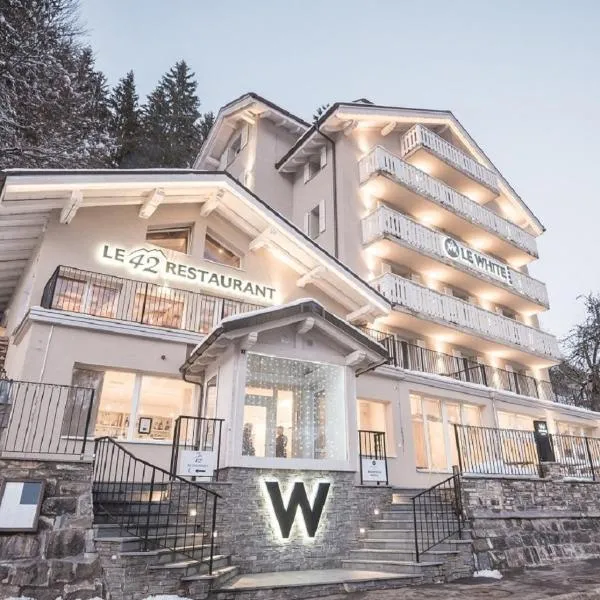 Hôtel Le White - Le 42 Restaurant, хотел в Шампери