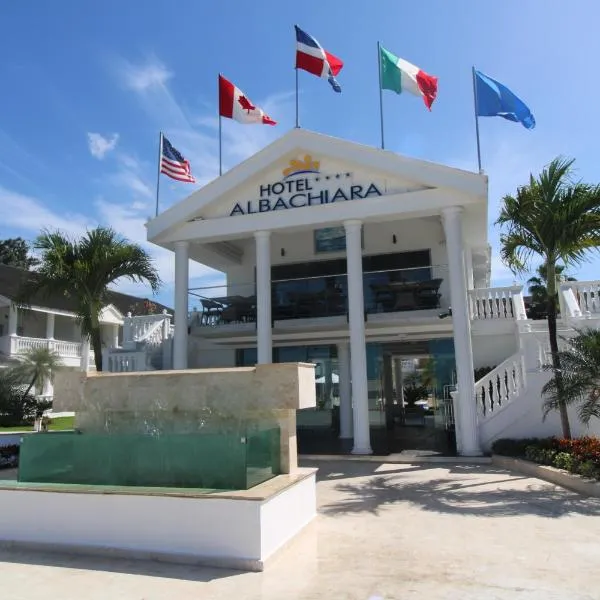 Albachiara Hotel - Las Terrenas、El Cateyのホテル