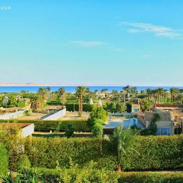 villa tunis village, hotel v mestu ‘Izbat Būrīsh al Gharbīyāh