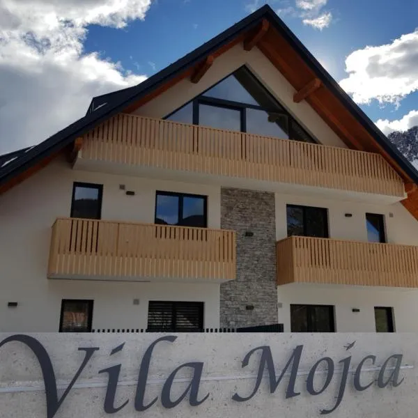 Vila Mojca - Apartmaji Lena, готель у місті Ратече