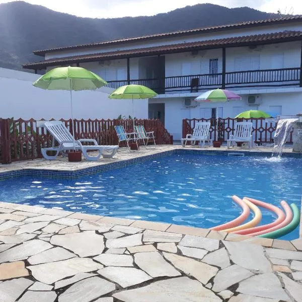 Estúdio em maresias com ar condicionado e piscina, hotel en Maresias