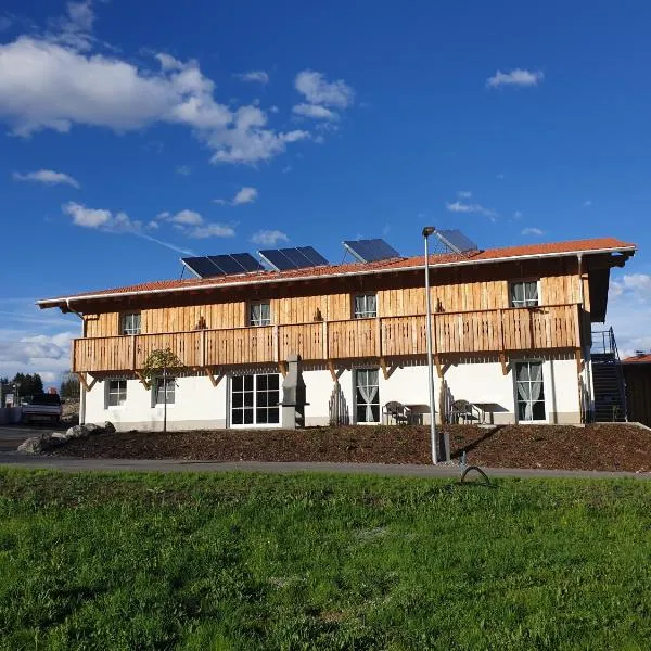 Gästehaus am Hahnenkamm, hotelli kohteessa Reutte