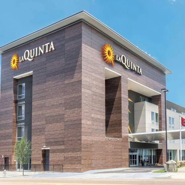 La Quinta by Wyndham Memphis Downtown: Memphis şehrinde bir otel