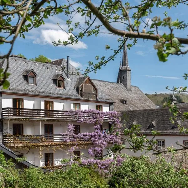 Hotel Heintz: Vianden şehrinde bir otel