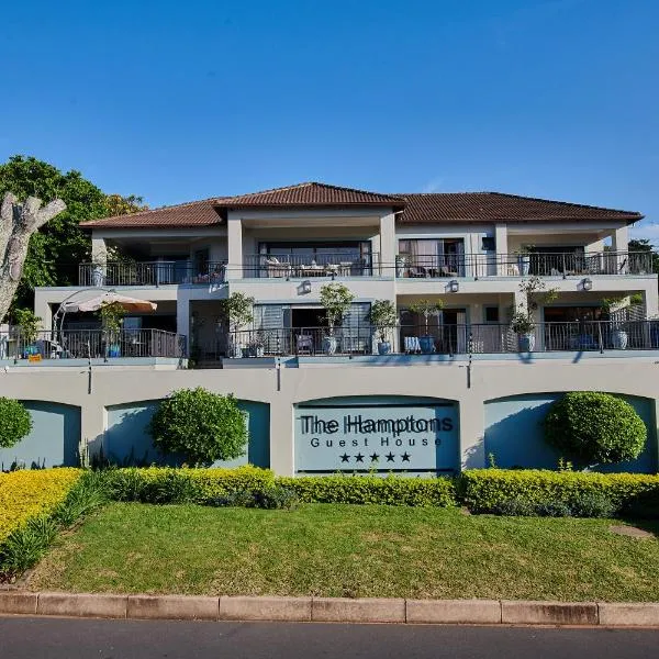 The Hamptons Guest House, hotell i Durban