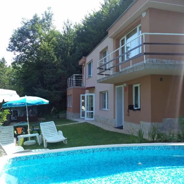 Villa Aqua, hotel din Botevgrad