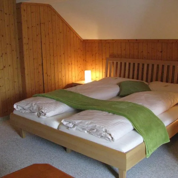 Zimmer & z'Morgä Schönenboden, hotel u gradu Wildhaus