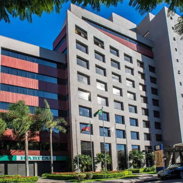 Tri Hotel Executive Caxias، فندق في كاكسياس دو سول