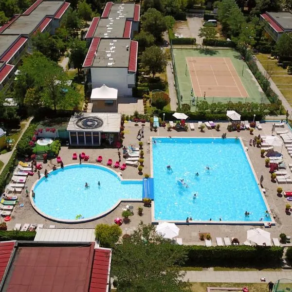 Blu Marlin Appartamenti con Piscina, hotel u gradu Ravena