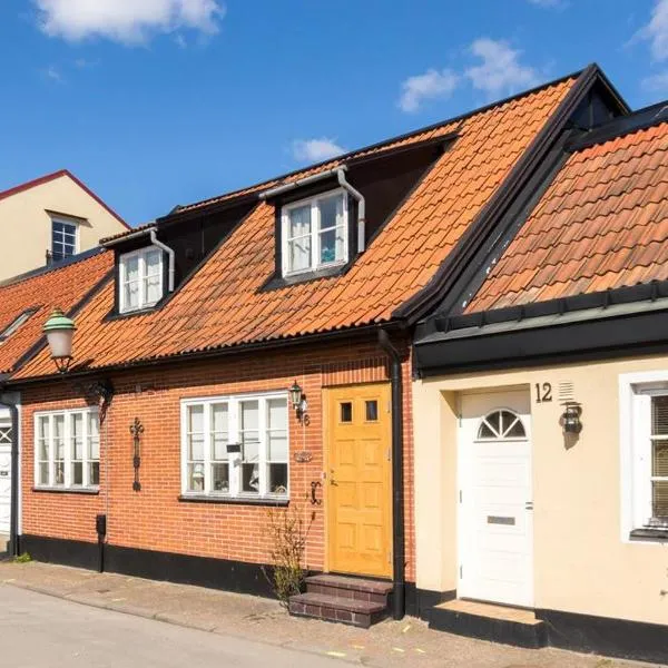 Charming townhouse, hotel em Ystad