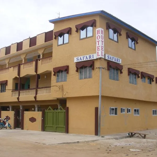 Hotel Safari COTONOU, hotell i Porto-Novo