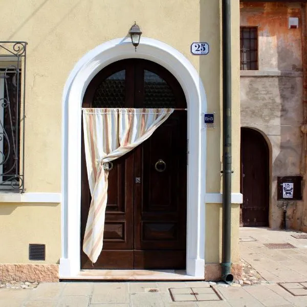 Porta del Carmine, hotel en Comacchio