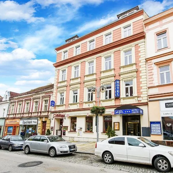 Hotel Tábor, hotell sihtkohas Ústrašice