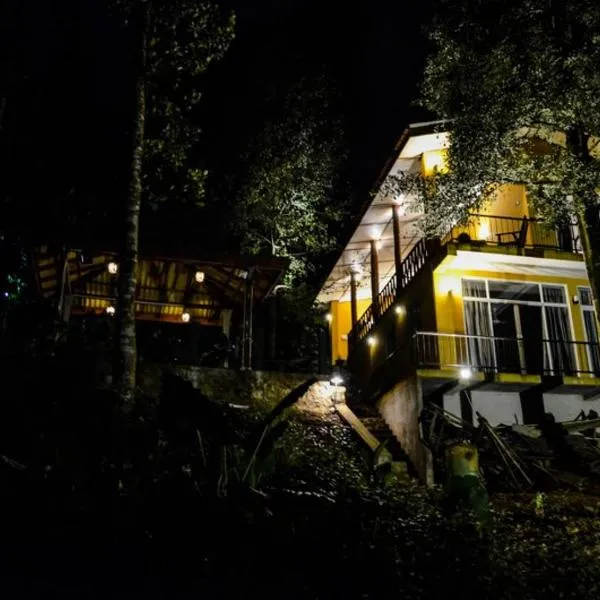 river edge bungalow, hotel en Matale