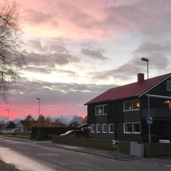 Villa Åndalsnes, отель в городе Ондалснес