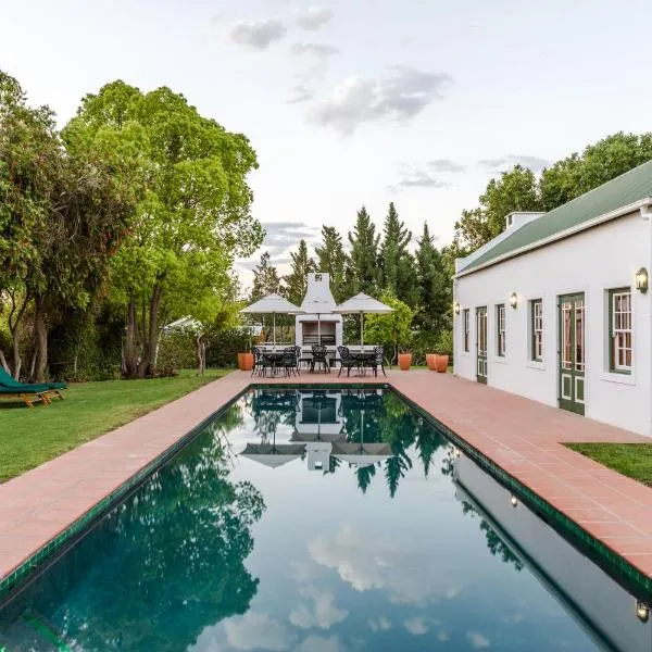 De Bergkant Lodge, hotel em Oudtshoorn