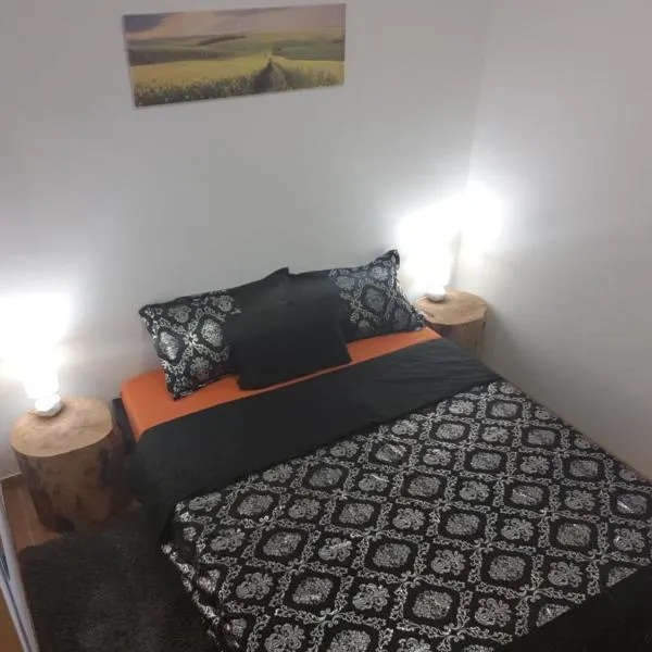 Apartman Lena, hotel v destinaci Bilje