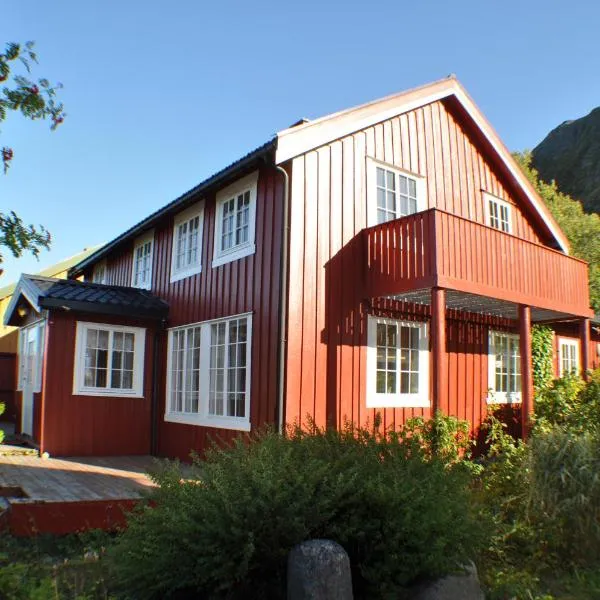 5-Bedroom House in Lofoten, hotel Rambergben