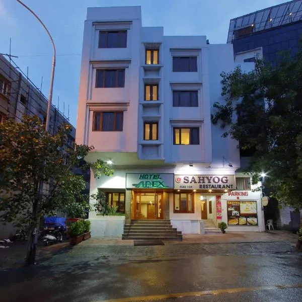 Hotel Apex – hotel w mieście Surat