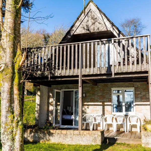 Cornwall Countryside Lodges "Reserve Worldwide" Honicombe, хотел в Сейнт Мелиън