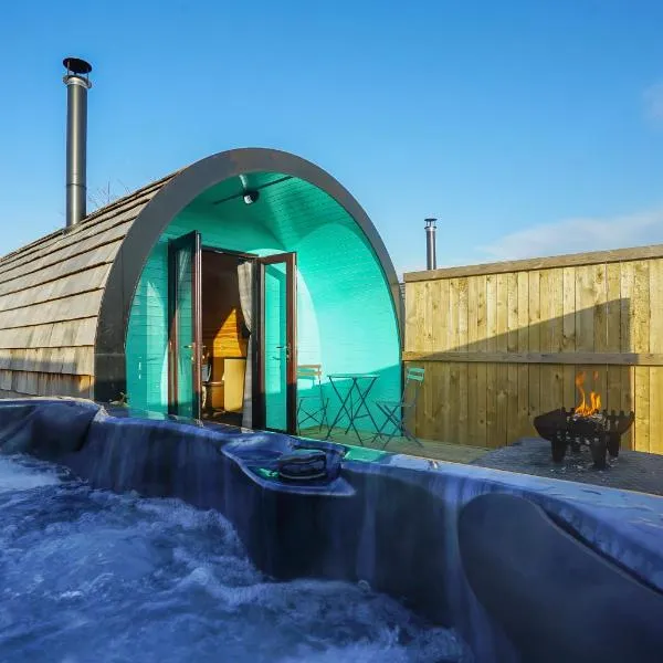 렁컨에 위치한 호텔 Deluxe Glamping Pod with Hot Tub