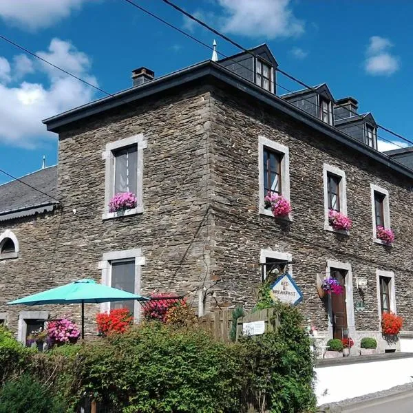 Gîte Le Courtil, hotel u gradu Corbion