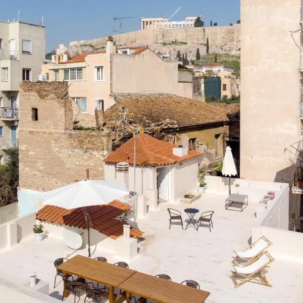 Acropolis Heights at the foot of the Parthenon, hotel em Atenas