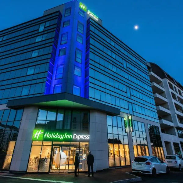 Holiday Inn Express - Rouen Centre - Rive Gauche, an IHG Hotel, hotel in Rouen