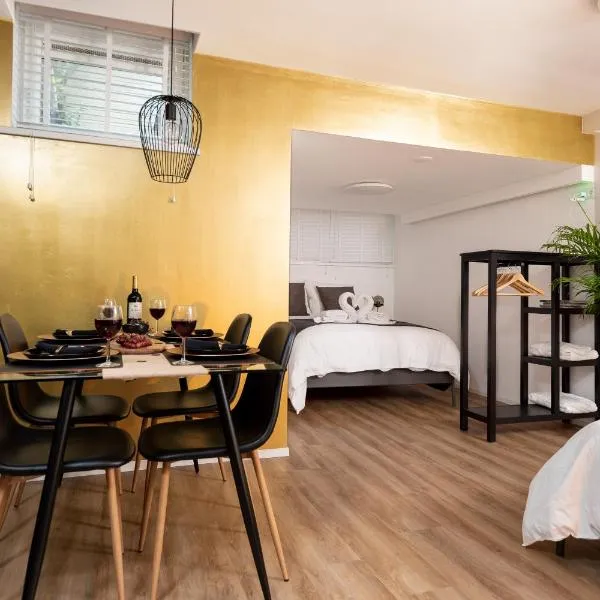 Scheveningen Beach Loft Golden Rays New Family The Hague 180B، فندق في شيفيننغن