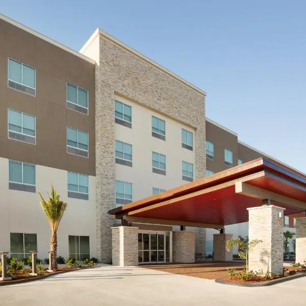 Holiday Inn Express & Suites - McAllen - Medical Center Area, an IHG Hotel، فندق في ماكالين