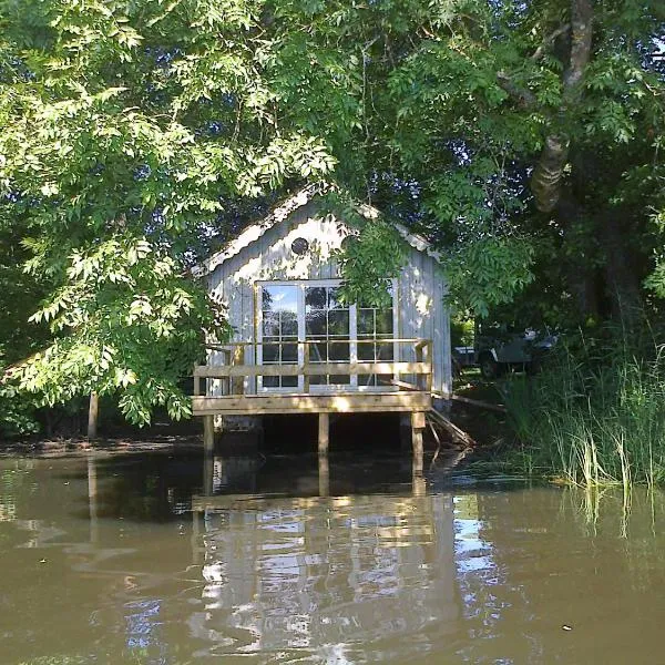 La cabane sur l'eau, hotel di Chimay