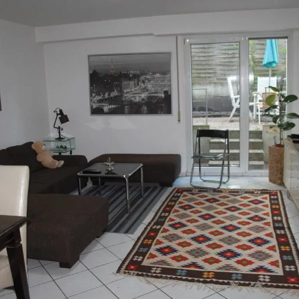 Viesnīca 2 Zimmer Wohnung Wuppertal mit Terrasse pilsētā Vupertāle